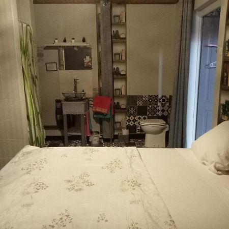Le Repaire Des Ecureuils Bed & Breakfast Bourg-Argental Ngoại thất bức ảnh